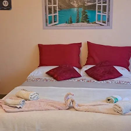 Casa Sea Etna Di Enza Frühstückspension