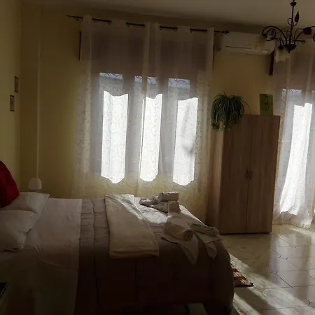 Bed & Breakfast Casa Sea Etna Di Enza 3*