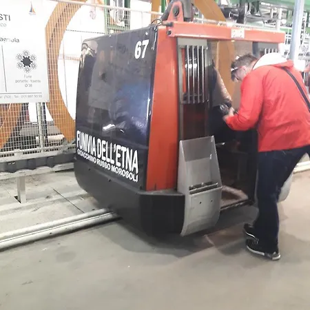 Casa Sea Etna Di Enza Frühstückspension