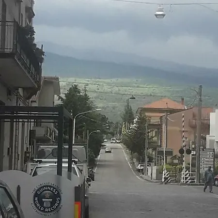 Bed & Breakfast Casa Sea Etna Di Enza